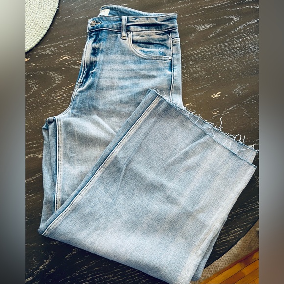 Super cute pair of Risen raw hem, crop jeans! Size 15. Brand new, never worn! - Picture 2 of 8